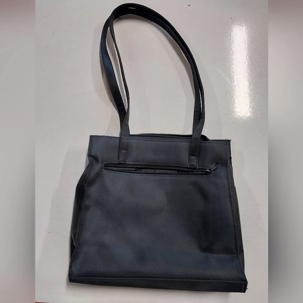 Kenneth Cole Reaction Black Tote Bag - Picture 3 of 7
